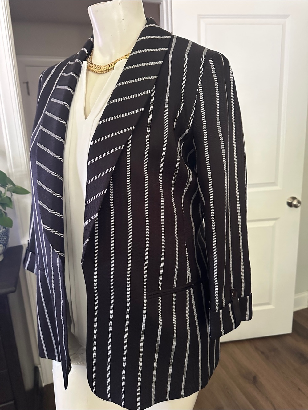 Kasper Black and White Vertical-Stripe Open Blazer - Picture 3 of 13